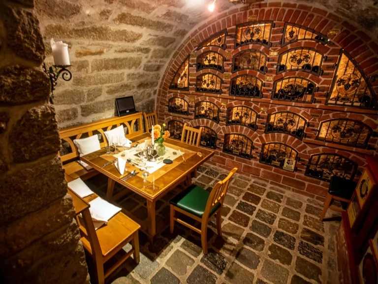 Uriger Weinkeller im Schmankerlwirt in Vorderweißenbach im Mühlviertel